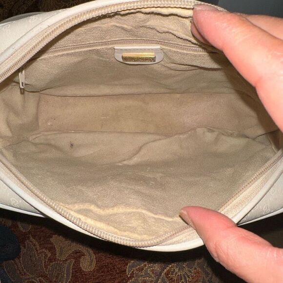 Gucci Cream Crossbody Bag - Picture 11 of 16
